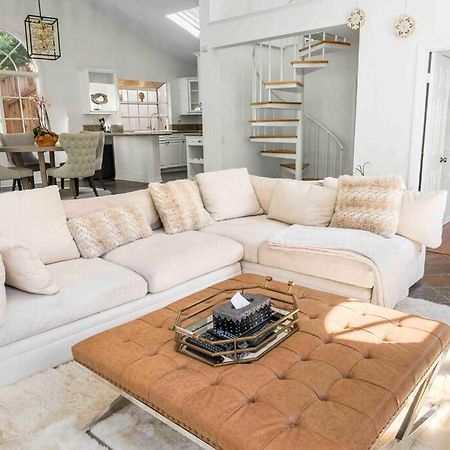 Stunning Mediterranean Mansion In Laurel Canyon لوس أنجلوس المظهر الخارجي الصورة
